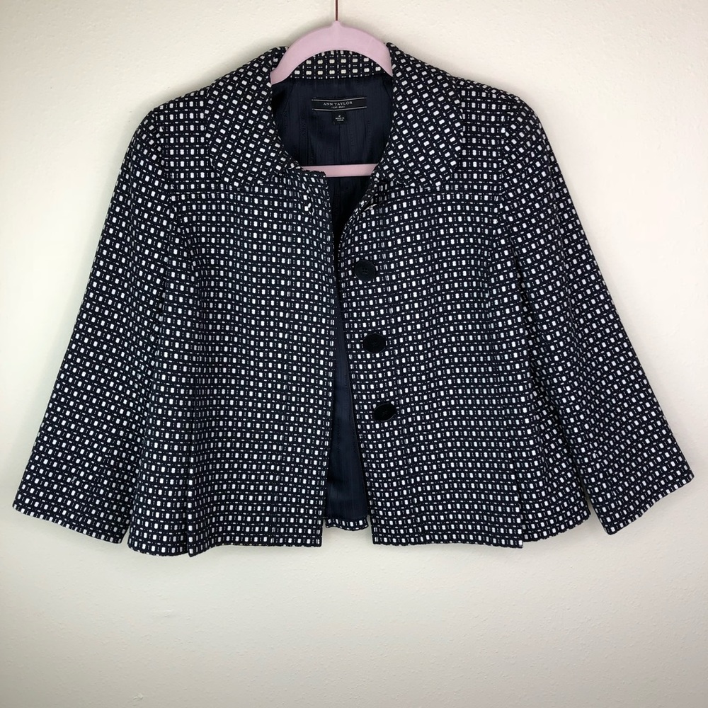 Ann Taylor - Black & White Tweed Blazer -Size 2